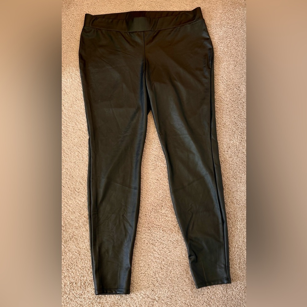 TORRID Plus Pants Womens 1X Pull On Full Length Faux Leather Black Elastic Waist